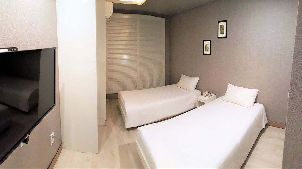 Hotel Bridge 3*