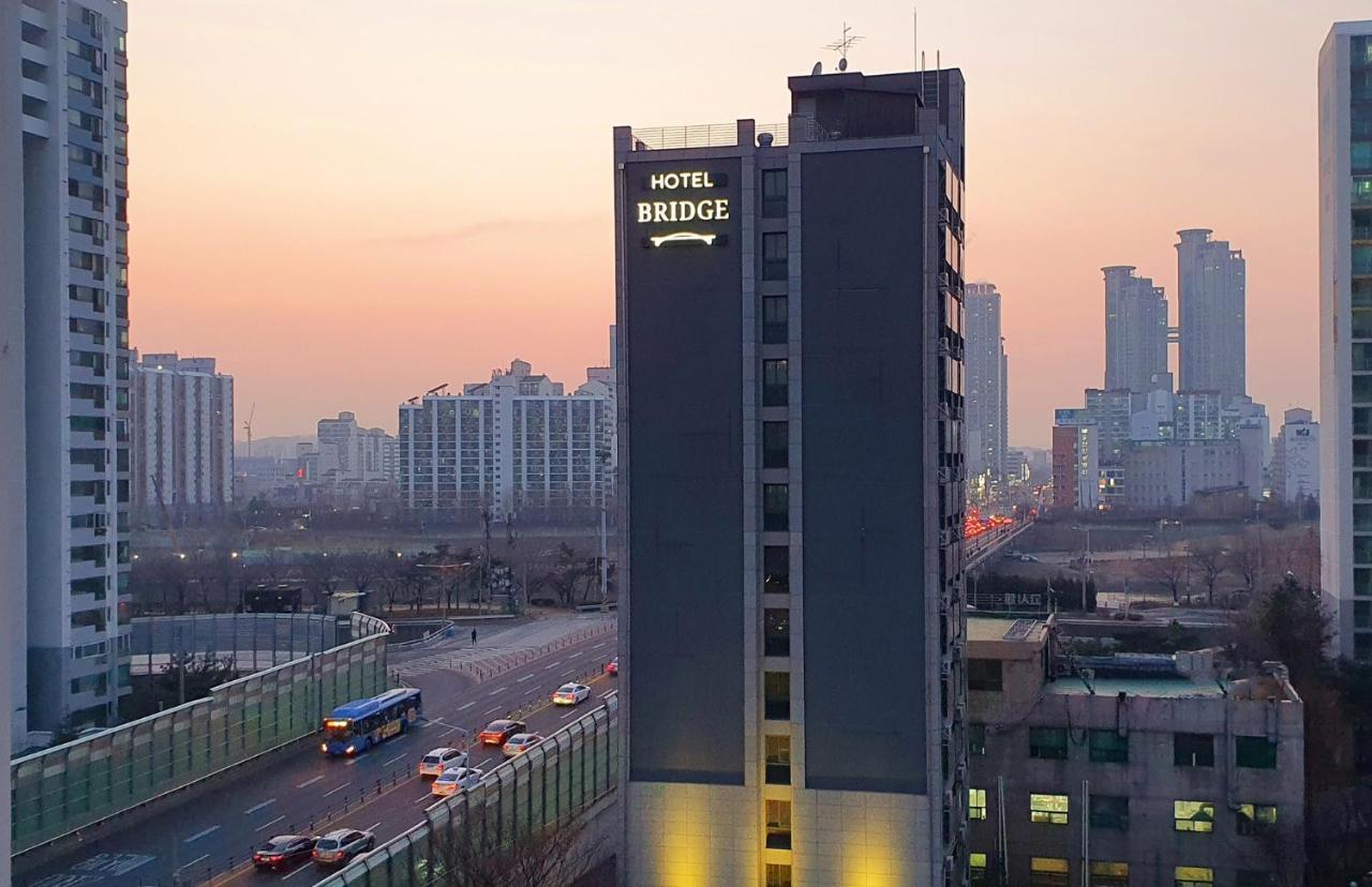 Hotel Bridge 3*
